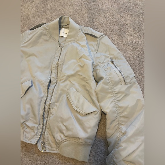 Aritzia Talula Bomber BNWOT - Picture 2 of 2